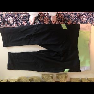 Cropped Lulu Lemon Nylon Leggings